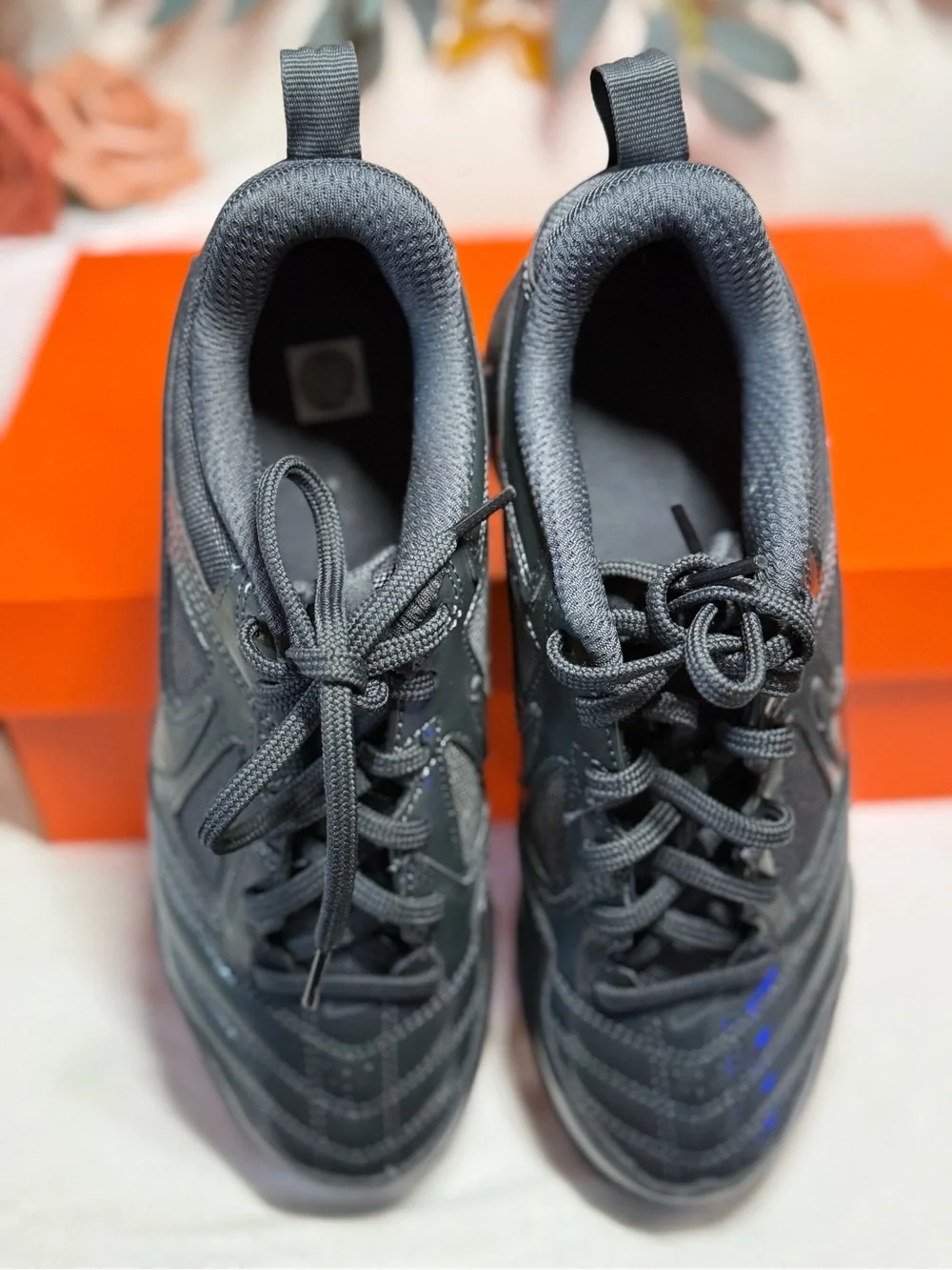 Nike Gato Black Low-Top Athletic Sneakers